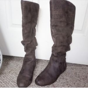 SO light brown boots